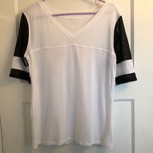 Lululemon athletica short sleeved shirt